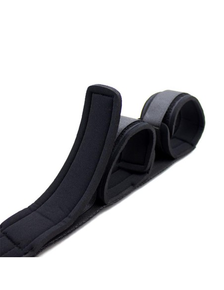 Barra Espaciadora con Barra Rigida y Esposas con Esponja Barra Espaciadora con Barra Rigida y Esposas con Esponja