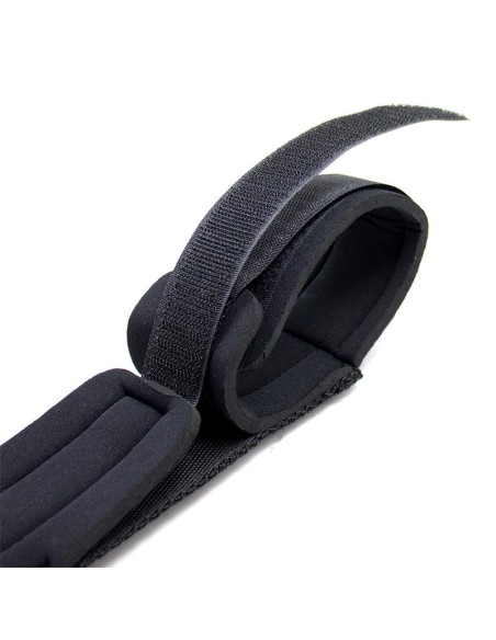 Barra Espaciadora con Barra Rigida y Esposas con Esponja Barra Espaciadora con Barra Rigida y Esposas con Esponja