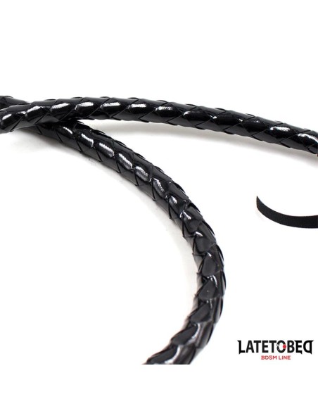 Latigo Negro Brillante 138cm