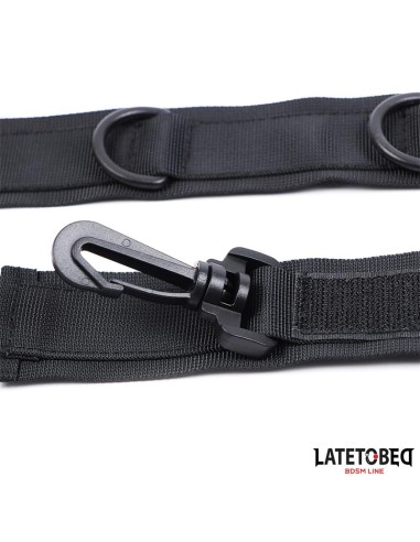 Collar con Esposas Nylon Talla unica