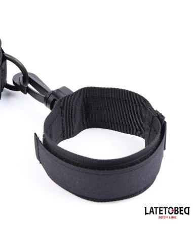 Collar con Esposas Nylon Talla unica