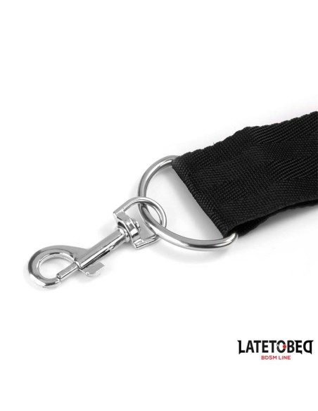 Mordaza y Esposas en Restricciones