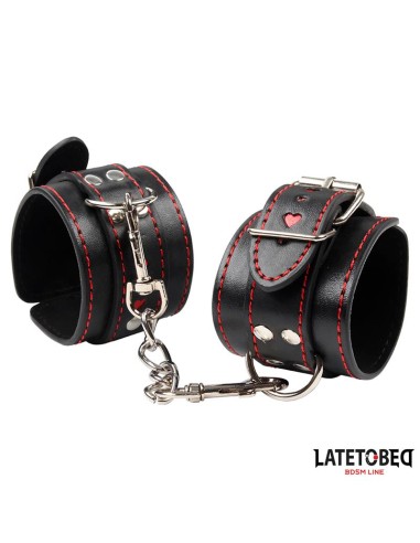 Esposas con Cadenas y Corazones