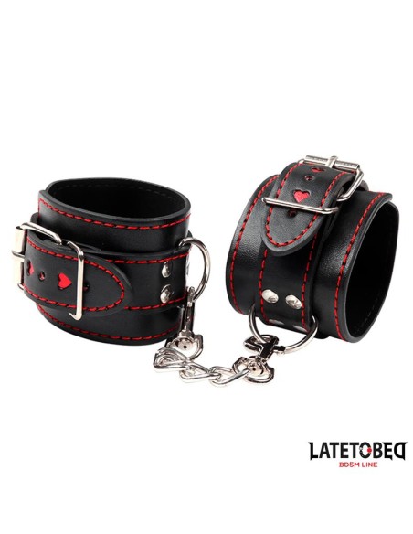 Esposas con Cadenas y Corazones