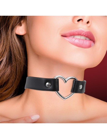 Collar con Corazon Tipo Choker Cuero Vegano Talla unica Collar con Corazon Tipo Choker Cuero Vegano Talla unica
