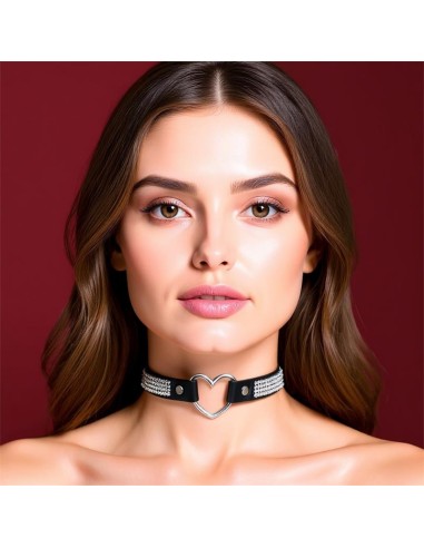 Collar con Corazon y Pedreria Estilo Choker Cuero Vegano Talla unica