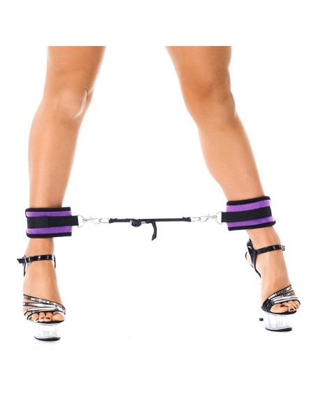 Rimba Bondage Play Esposas para Tobillos Con Correa Elastica Color Purpura Rimba Bondage Play Esposas para Tobillos Con Correa Elastica Color Purpura